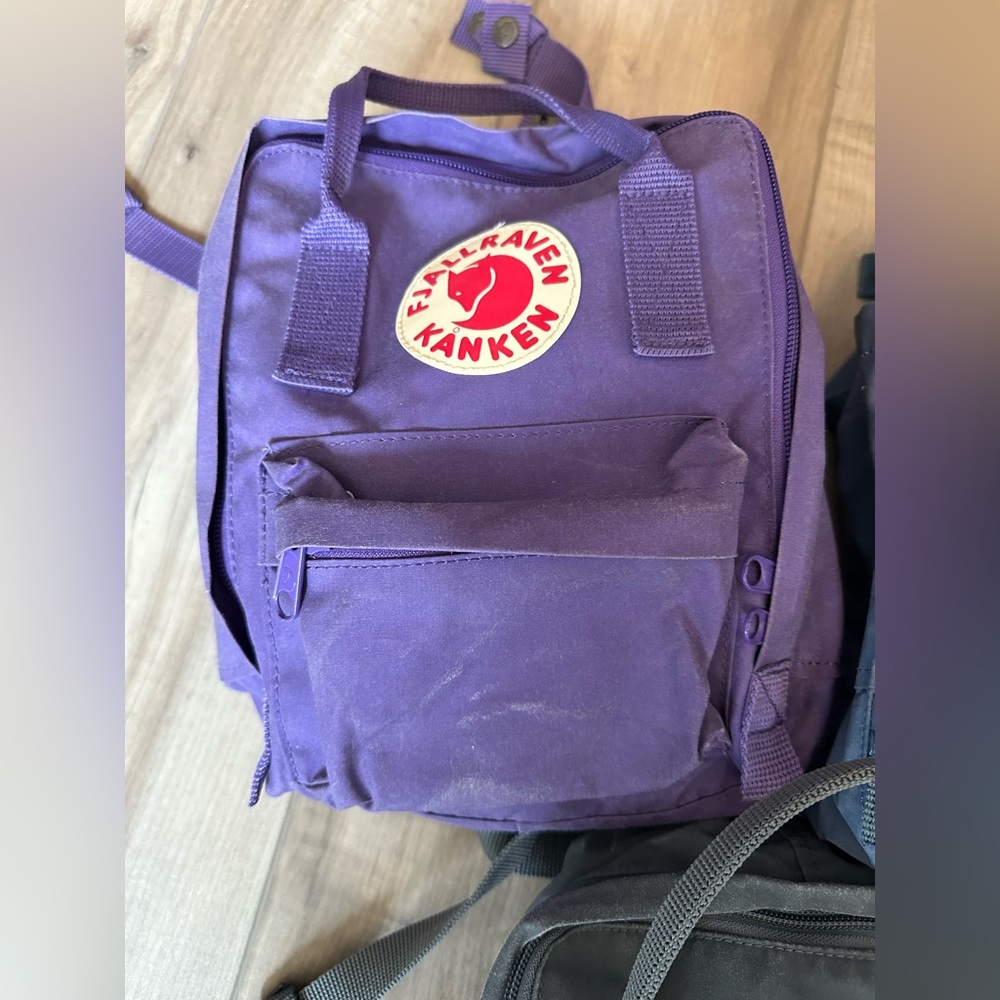 Fjallraven Kanken Mini - 2 Colors LEFT - 30$ EACH - Picture 8 of 8